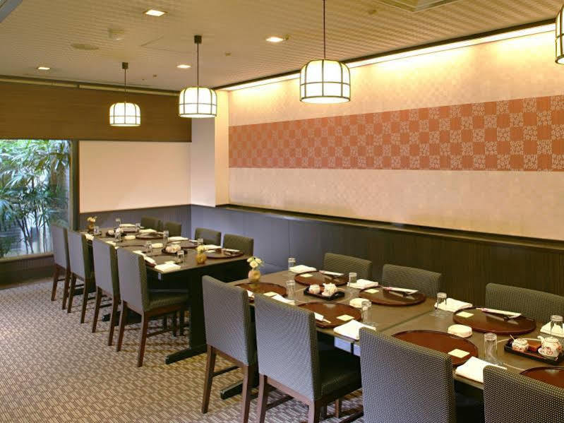 Hotel Castle Plaza à Nagoya Extérieur photo